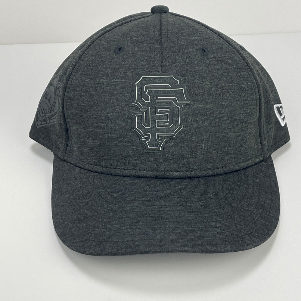 San Francisco Giants New Era 59FIFTY Fitted Hat Mens Size 7 1/4 Charcoal Gray NL